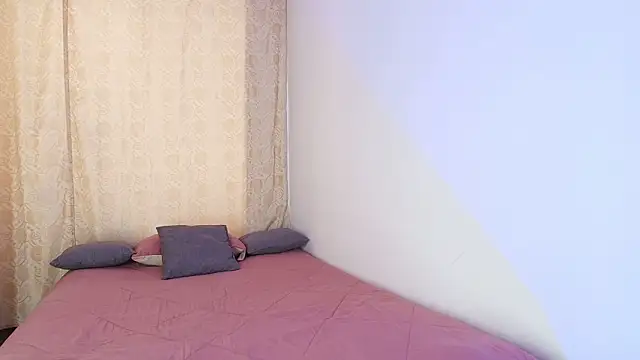 Tinny and Candy online show from 02-09-26, 06:12