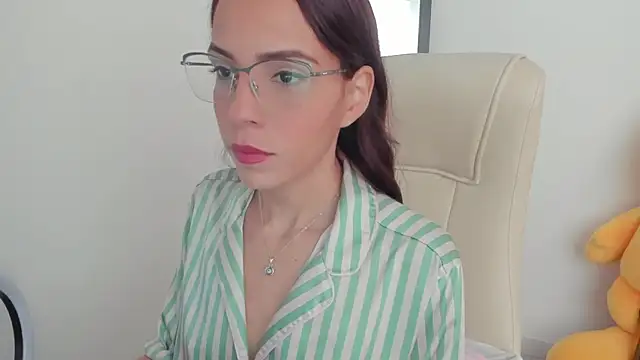 Snapshot of little-eli chatting on 03-07-25, 07:05 little-eli online show from 03-07-25, 07:05