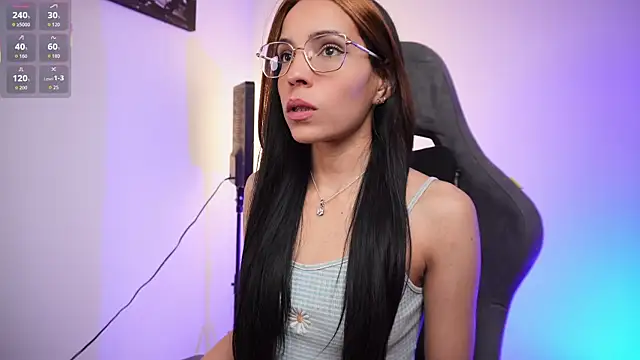 Snapshot of little-eli chatting on 10-22-25, 07:13 little-eli online show from 10-22-25, 07:13