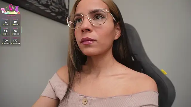 Snapshot of little-eli chatting on 10-29-25, 07:15 little-eli online show from 10-29-25, 07:15