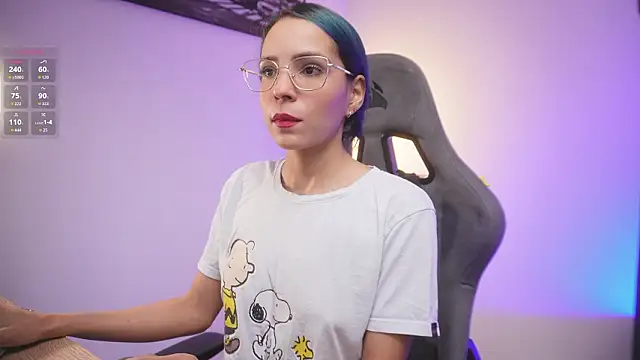 Snapshot of little-eli chatting on 02-18-26, 07:10 little-eli online show from 02-18-26, 07:10