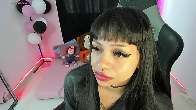 Snapshot of zoesullivan chatting on 12-09-24, 01:02 zoesullivan online show from 12-09-24, 01:02