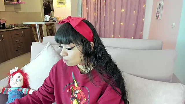 Snapshot of zoesullivan chatting on 01-12-25, 10:02 zoesullivan online show from 01-12-25, 10:02