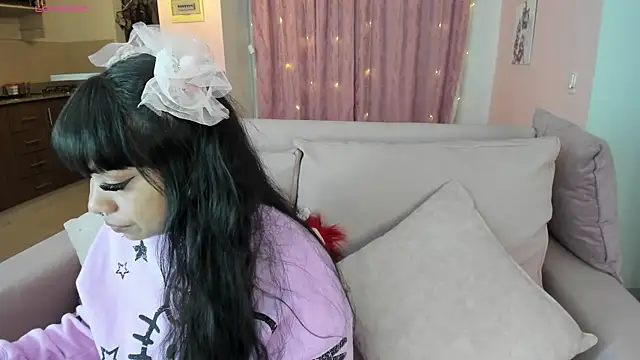Snapshot of zoesullivan chatting on 01-13-25, 09:19 zoesullivan online show from 01-13-25, 09:19