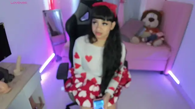 Snapshot of zoesullivan chatting on 02-14-25, 01:08 zoesullivan online show from 02-14-25, 01:08