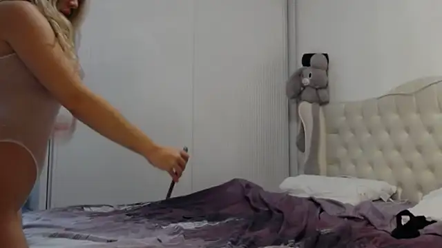 Snapshot of NaughtyAdda chatting on 10-09-25, 10:30 NaughtyAdda online show from 10-09-25, 10:30