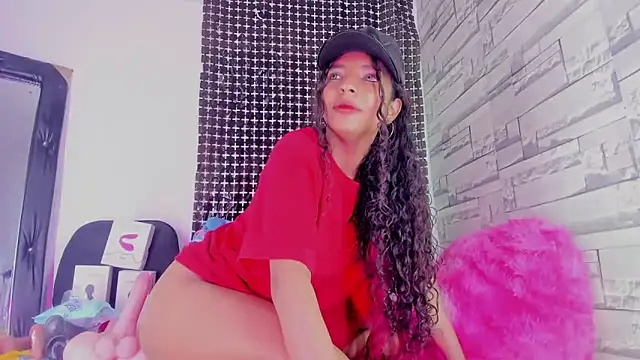 MiaKirshner online show from 02-24-25, 11:41