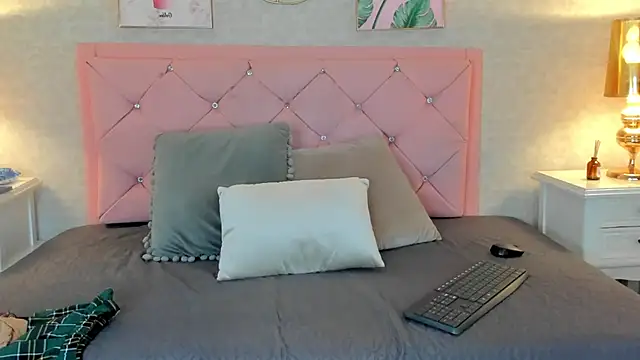 Snapshot of Ginger_Violetta_ chatting on 02-01-25, 07:55 Ginger Violetta online show from 02-01-25, 07:55