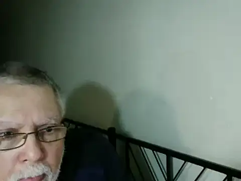 100Tauros online show from 10-18-25, 04:37