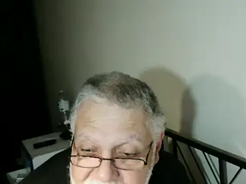 100Tauros online show from 10-21-25, 08:48