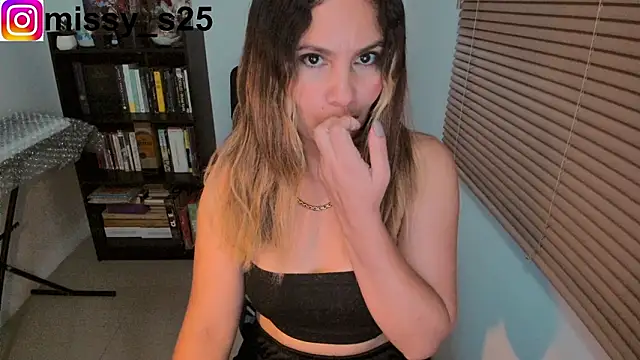 gigi stephans online show from 02-02-26, 01:37