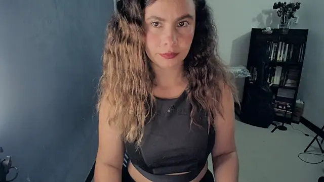 Snapshot of gigi_stephans chatting on 07-07-26, 01:19 gigi stephans online show from 07-07-26, 01:19