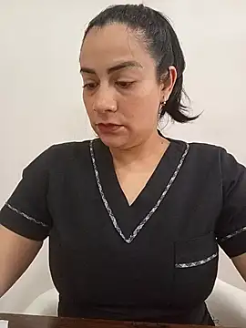 XGabrielaXX online show from 11-11-25, 11:21