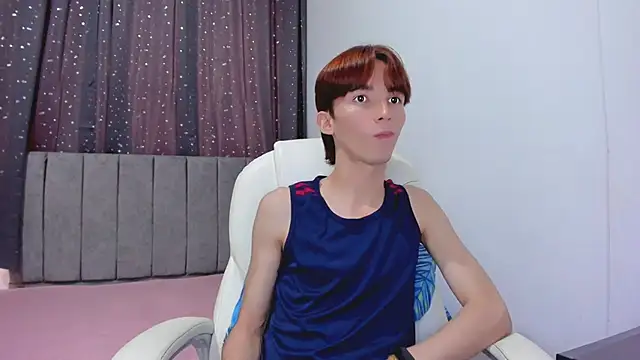 Snapshot of Jake_evans chatting on 02-10-25, 03:42 Jake evans online show from 02-10-25, 03:42