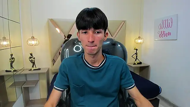 Snapshot of Jake_evans chatting on 09-23-25, 03:31 Jake evans online show from 09-23-25, 03:31