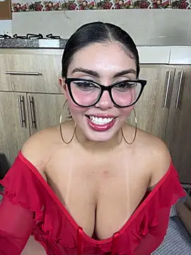 Snapshot of zui_lu chatting on 01-10-26, 02:02 zui lu online show from 01-10-26, 02:02