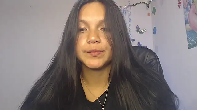 Snapshot of Zafiroweb09 chatting on 12-24-24, 04:11 Zafiroweb09 online show from 12-24-24, 04:11