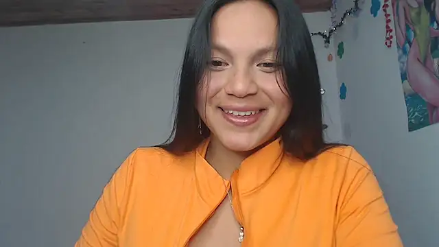 Snapshot of Zafiroweb09 chatting on 01-16-25, 01:58 Zafiroweb09 online show from 01-16-25, 01:58