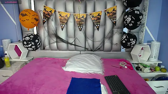 sophia ny online show from 10-27-25, 01:37