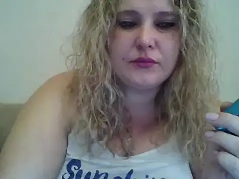 Snapshot of ParisMimi chatting on 11-13-25, 09:41 ParisMimi online show from 11-13-25, 09:41