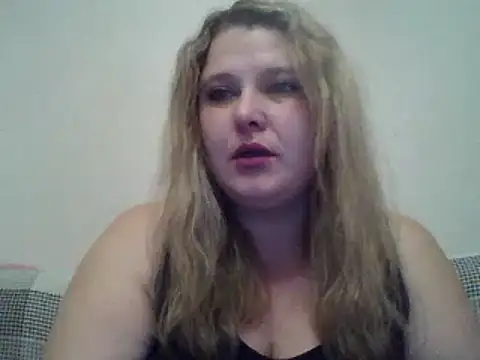 Snapshot of ParisMimi chatting on 12-02-25, 09:25 ParisMimi online show from 12-02-25, 09:25