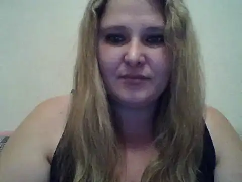 Snapshot of ParisMimi chatting on 12-02-25, 09:32 ParisMimi online show from 12-02-25, 09:32