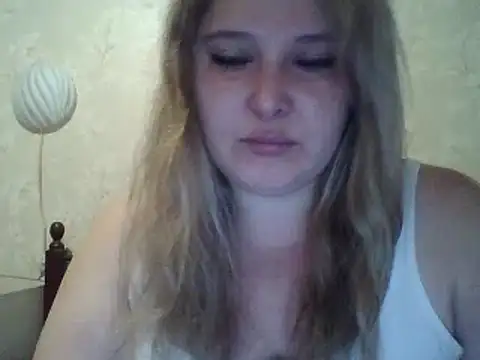 Snapshot of ParisMimi chatting on 12-14-25, 07:25 ParisMimi online show from 12-14-25, 07:25