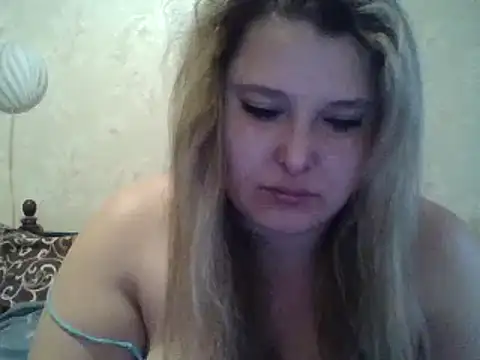 Snapshot of ParisMimi chatting on 01-06-26, 08:29 ParisMimi online show from 01-06-26, 08:29