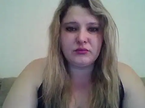 Snapshot of ParisMimi chatting on 01-12-26, 09:25 ParisMimi online show from 01-12-26, 09:25