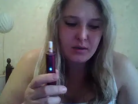 Snapshot of ParisMimi chatting on 02-17-26, 09:17 ParisMimi online show from 02-17-26, 09:17