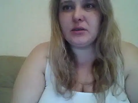 Snapshot of ParisMimi chatting on 02-18-26, 07:15 ParisMimi online show from 02-18-26, 07:15