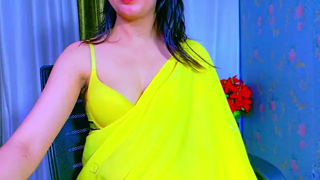 Snapshot of Aashika-Kaur chatting on 02-14-25, 05:51 Aashika-Kaur online show from 02-14-25, 05:51