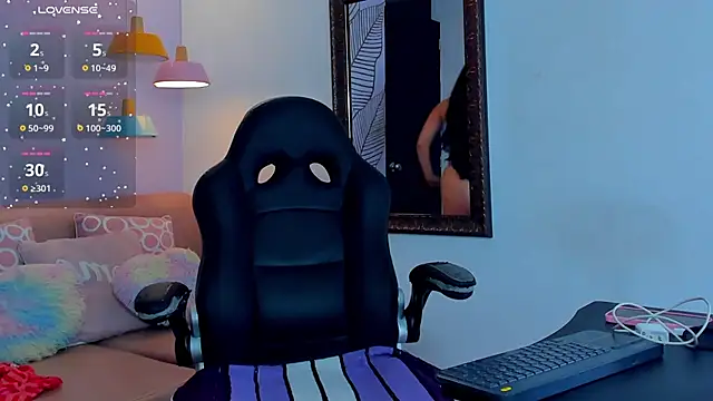 Snapshot of BarbaraKnox_ chatting on 02-05-25, 12:20 BarbaraKnox online show from 02-05-25, 12:20