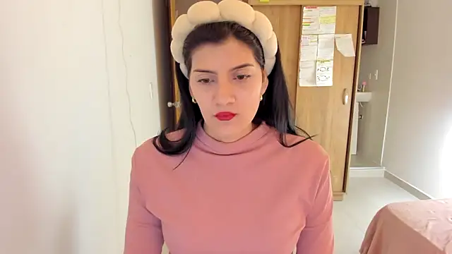 misstoya online show from 02-05-25, 01:15