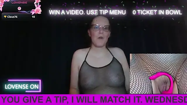 PernillaGirl online show from 09-17-25, 06:20