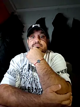 Snapshot of Futacisu chatting on 10-31-25, 02:56 Futacisu online show from 10-31-25, 02:56