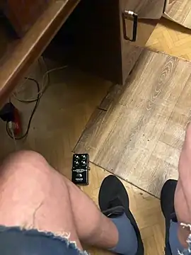 Snapshot of Ariel_Ari chatting on 12-16-25, 03:55 Ariel Ari online show from 12-16-25, 03:55