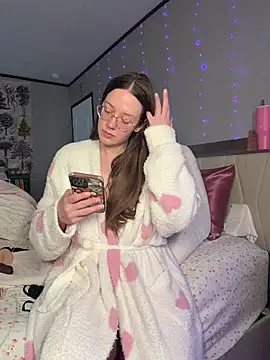 Snapshot of Sweetdee222x chatting on 03-20-26, 10:36 Sweetdee222x online show from 03-20-26, 10:36