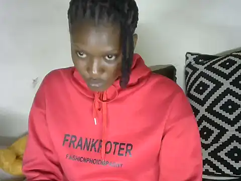 Snapshot of Pretty-emmie chatting on 01-23-25, 07:22 Pretty-emmie online show from 01-23-25, 07:22