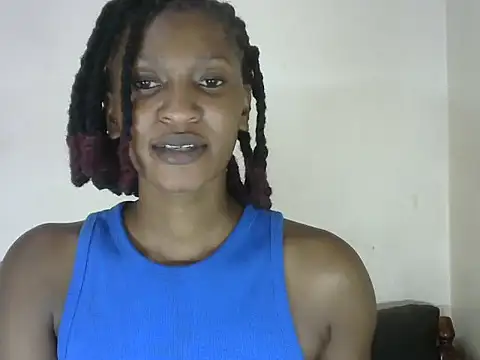 Snapshot of Pretty-emmie chatting on 02-28-25, 11:47 Pretty-emmie online show from 02-28-25, 11:47