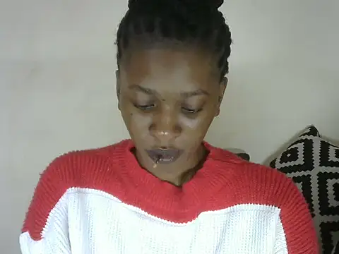 Snapshot of Pretty-emmie chatting on 03-20-25, 11:38 Pretty-emmie online show from 03-20-25, 11:38
