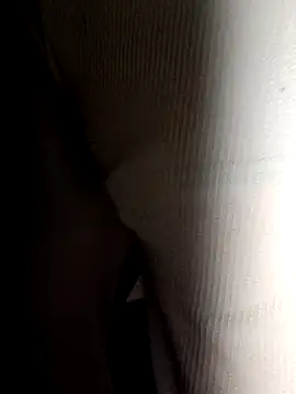 Snapshot of Bigloggz chatting on 02-12-26, 07:58 Bigloggz online show from 02-12-26, 07:58