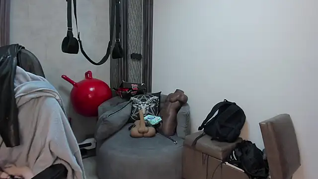 selene red  online show from 04-29-26, 02:15