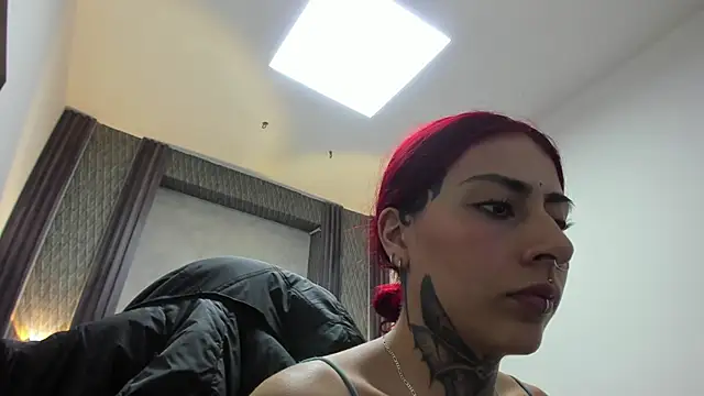 selene red  online show from 06-29-26, 02:40