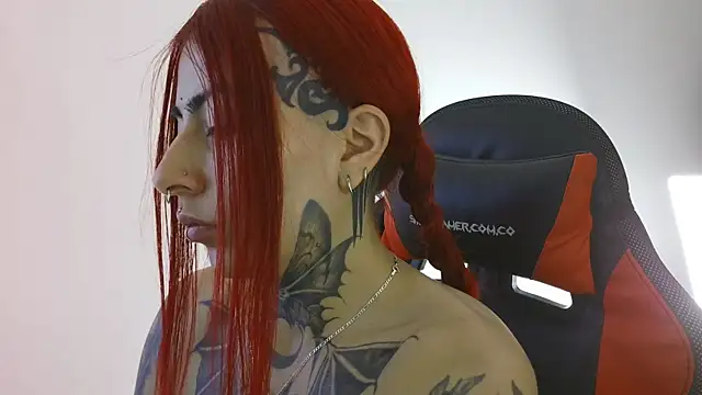 selene red  online show from 07-06-26, 03:03