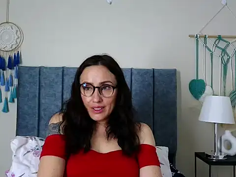 IberianMoonMK online show from 09-27-25, 11:37