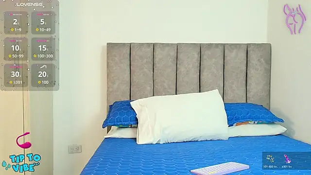 Snapshot of karina_lewis_ chatting on 03-21-25, 04:06 karina lewis online show from 03-21-25, 04:06