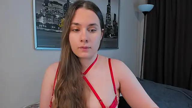 Snapshot of LunaWines chatting on 12-06-24, 08:29 LunaWines online show from 12-06-24, 08:29