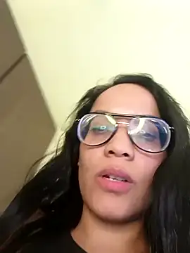 Roussmariehenao online show from 02-21-25, 01:33