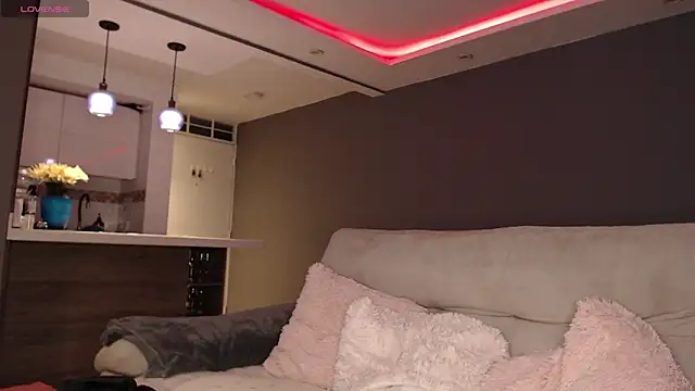 Roussmariehenao online show from 03-16-25, 08:10